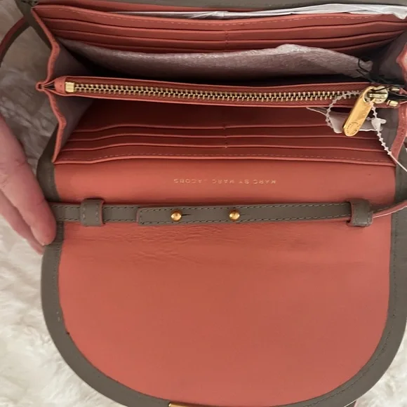 Marc by Marc Jacobs Wallet/Clutch with strap NEW - Picture 3 of 4